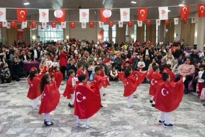 Efeler Belediyesinden Cumhuriyetin 103üncü Yıl Dönümüne Özel Kutlama