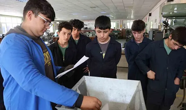 Meslek lisesi öğrencilerinden sıfır atık hamlesi
