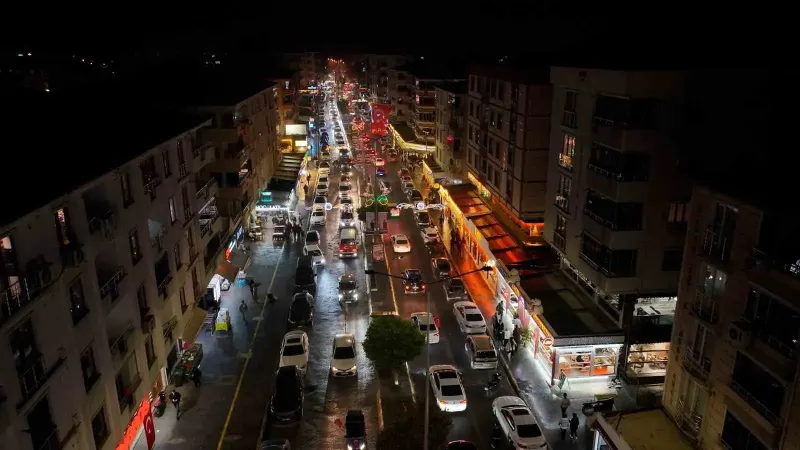 Iğdır Sokaklarında 1000 Araçlı Cumhuriyet Konvoyu Heyecanı