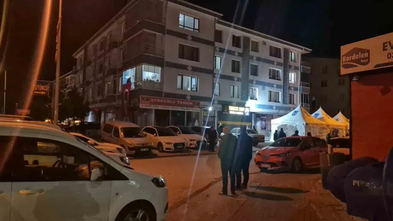 Van'daki Trafik Kazasında Şehit Olan Polis Memuru Ankara'daki Babaevine Uğurlandı