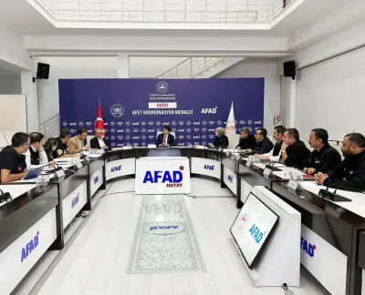 Hatay'da Kırsal Afet Konutlarının Yapım Süreci Toplantıda Ele Alındı