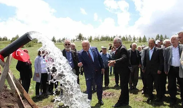 5 köy aynı kaynaktan su içecek