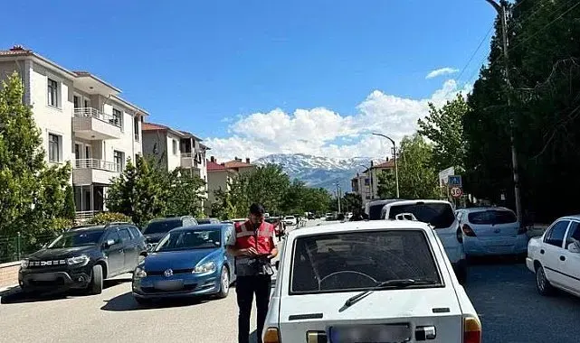 Erzincan'da okul çevrelerinde güvenlik uygulaması gerçekleştirildi