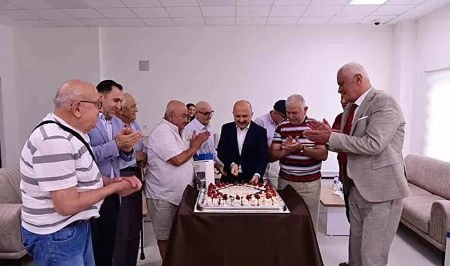 Babalar Günü'nde huzurevi sakinleri ve şehit babası unutulmadı