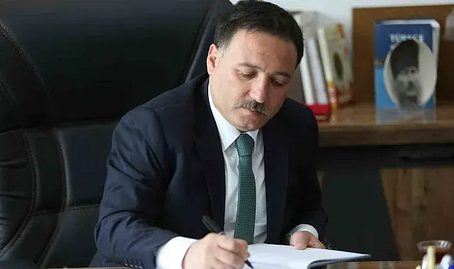 Vali Çiçek'ten Babalar Günü mesajı