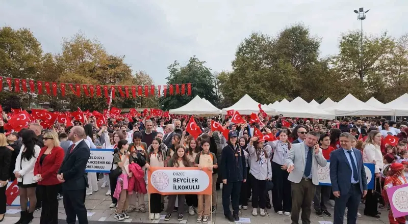 Düzce’de Komandolardan Cumhuriyet Bayramı Gösterisi