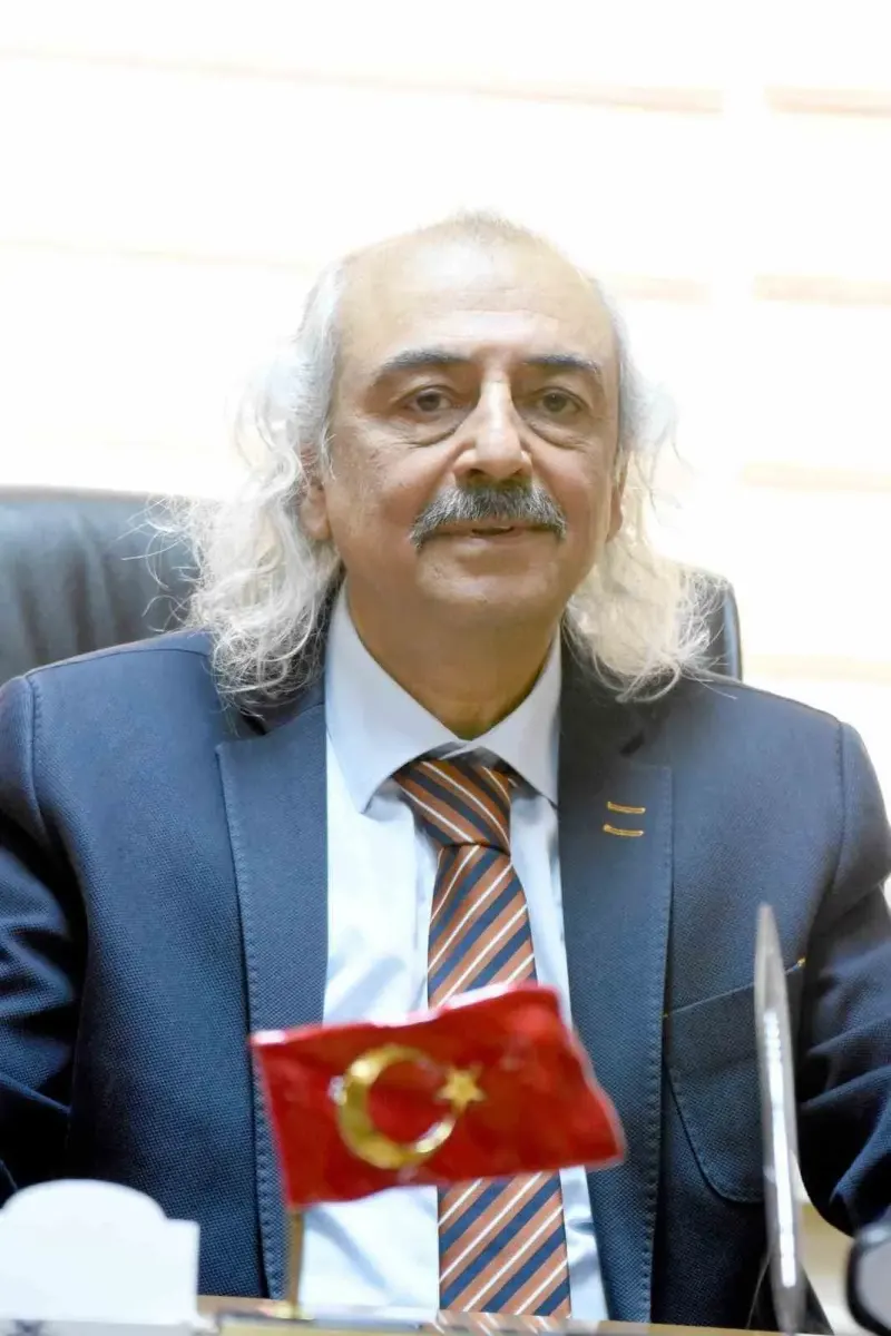 Erzurum Tarih Derneği Başkanı Özden’den 29 Ekim Mesajı