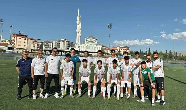 Diyarbakır DSi Spor U15 takımı Türkiye'nin en iyi 4 takımı arasında