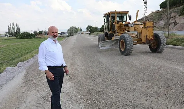 Başkan Çolakbayrakdar: "Kırsalın yüzünü güldüren örnek hizmetlerle değer katıyoruz"