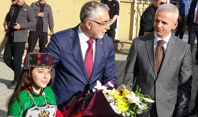 Çalışma Bakanı Işıkhan Ardahan'da