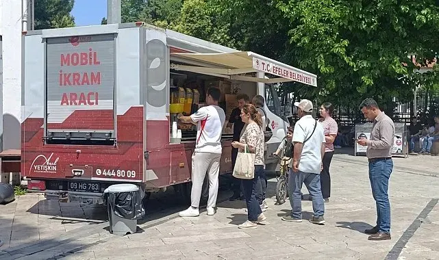 Efeler Belediyesi'nden öğrencilere serinleten destek