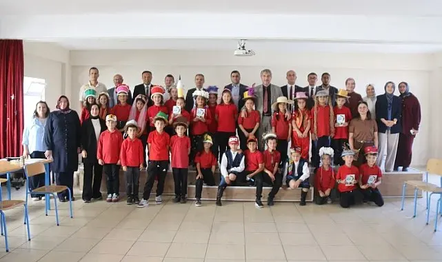 İl Milli Eğitim Müdürü Yılmaz, Hisarcık'ta kitap söyleşisine katıldı