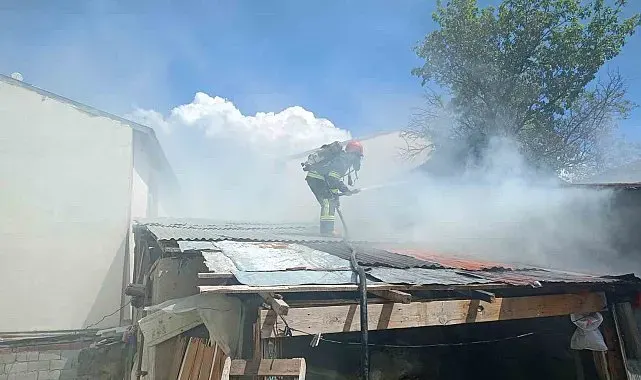 Aşkale'de tandır evinde yangın paniği