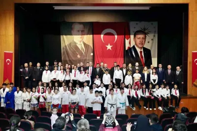 Adıyaman Kahta'da 29 Ekim Cumhuriyet Bayramı Coşkusu