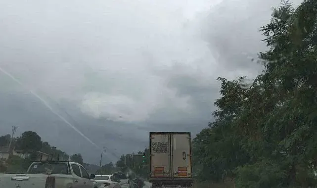 Muğla yaz yağmuruna teslim oldu