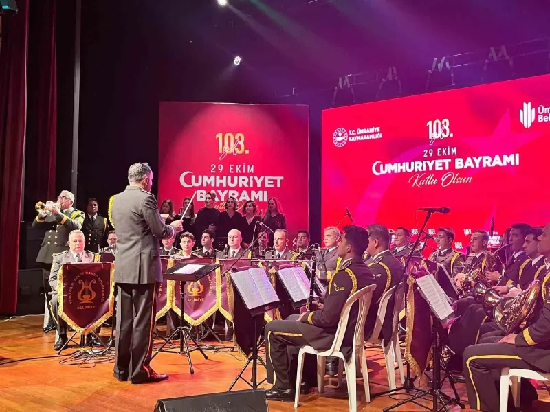 Ümraniye’de 29 Ekim Coşkusu Askeri Bando Konseriyle Kutlandı