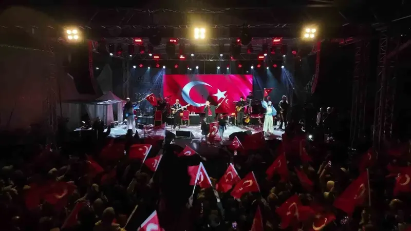Kağıthane'de 29 Ekim Cumhuriyet Bayramı Coşkusu Konserle Kutlandı