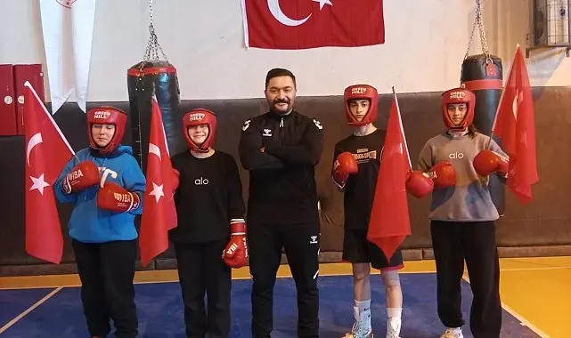 Arpalı'dan 4 sporcu Türkiye Boks Şampiyonası finallerine katılacak