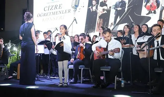 Cizre'de öğretmen ve öğrencilerden konser