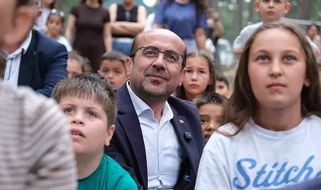 Orhaneli'de yıl sonu sergisi ve çocuk şenliği renkli görüntülere sahne oldu