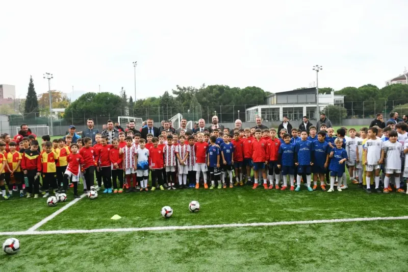 Yunusemre'de 29 Ekim Coşkusu Futbol Turnuvası İle Kutlandı