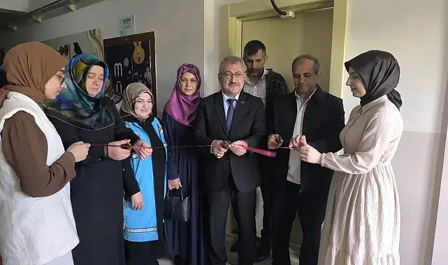 Öğrenciler istedi, okul mescidi yenilendi