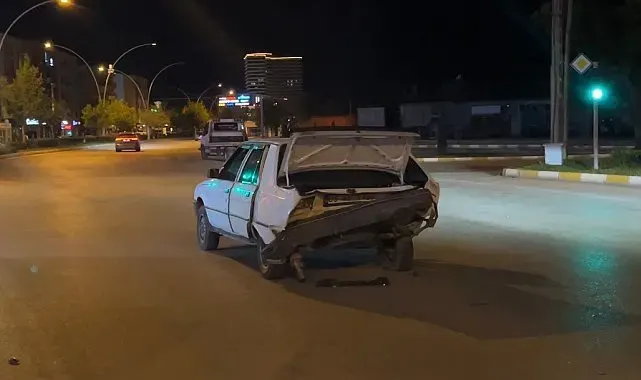 Çorum'da kazaya karışan sürücü aracını bırakıp kaçtı