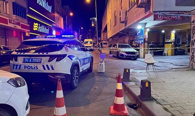 Eyüpsultan'da motosikletli şüphelilerden silahlı saldırı: 1 yaralı