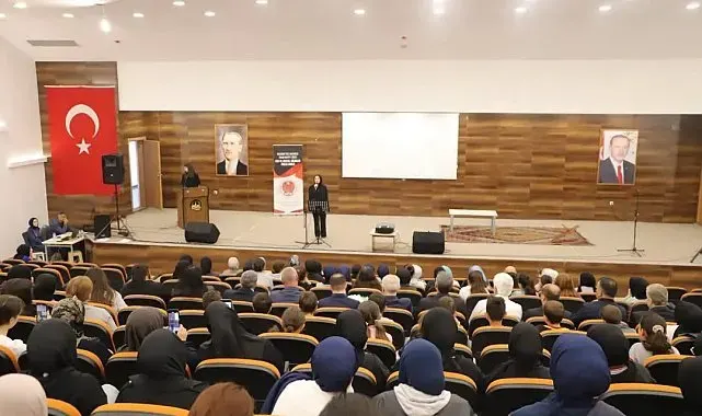Bayburt'ta İstanbul'un fethinin 573. yılı programla kutlandı