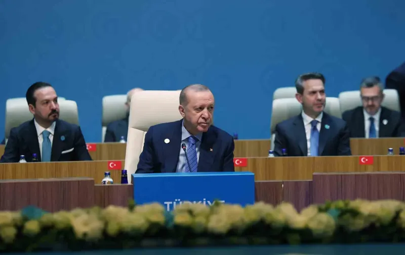 Cumhurbaşkanı Erdoğan Türk Devletleri Zirvesi'nde Birlik Mesajı Verdi
