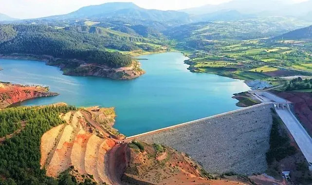 Balık avlamak için girdiği baraj gölünde kayboldu