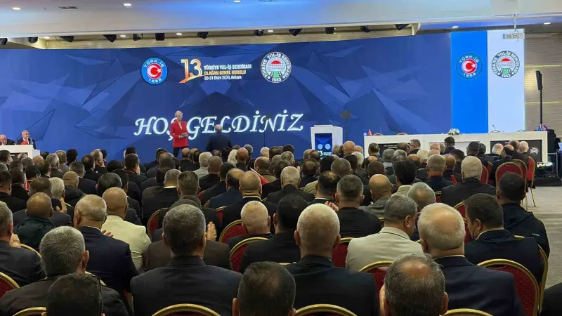 Bakan Uraloğlu Yol İş Sendikası Genel Kurulunda Konuştu