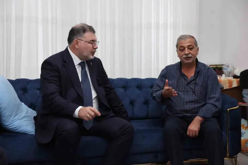 İzmir Depreminin Yıl Dönümünde Bayraklı’daki Depremzedelere Ziyaret