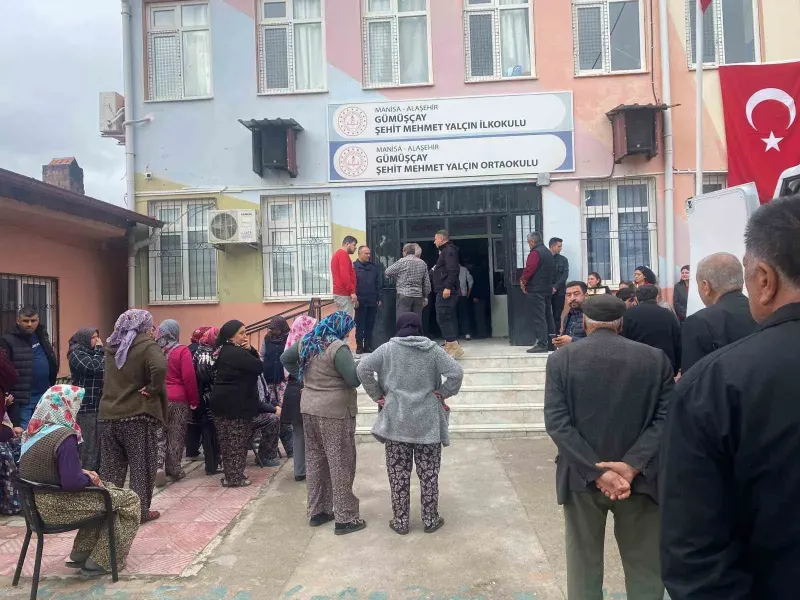 Manisa'da Okulda Baygın Bulunan Hizmetli Hayatını Kaybetti