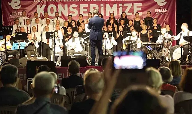 Pınarbaşı'nda yaz konseri ilgi gördü