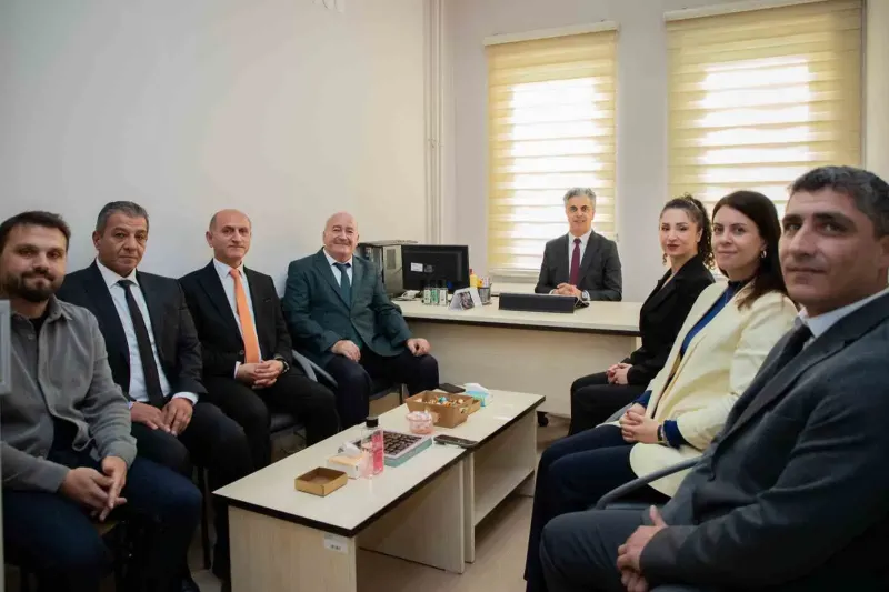 Erzincan Binali Yıldırım Üniversitesi Rektöründen Yeni Doçentlere Tebrik Ziyareti