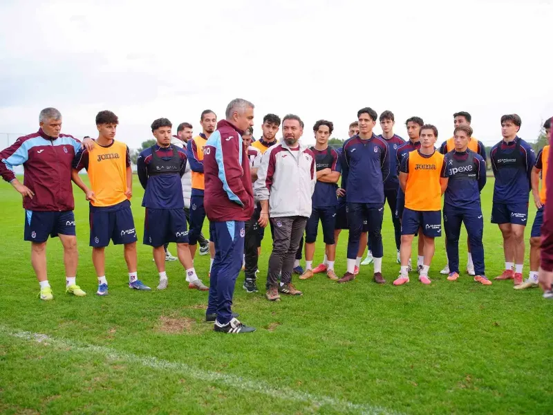 Trabzonspor Teknik Direktörü Thomas Reis U19 Takımıyla Buluştu