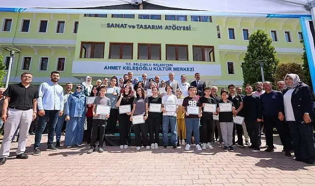 Selçuklu Sanat ve Tasarım Atölyesi'nde yıl sonu sergisi ile dönem tamamlandı