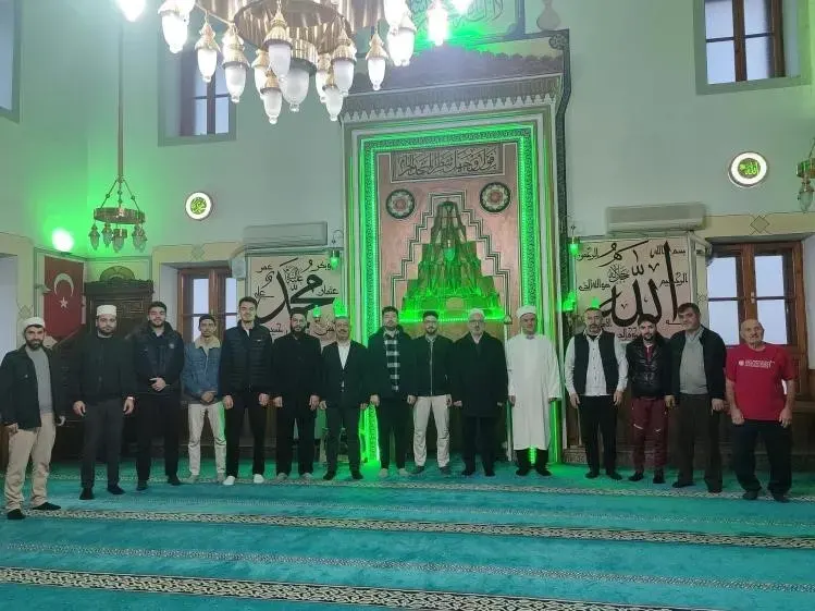 Bilecik İl Müftüsü Gençlerle Sabah Namazında Bir Araya Geldi