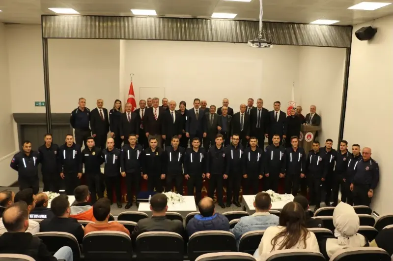 Erzurum'da Tarihî Süreç Anlatıldı: Saltanattan Cumhuriyete Uzanan Yol