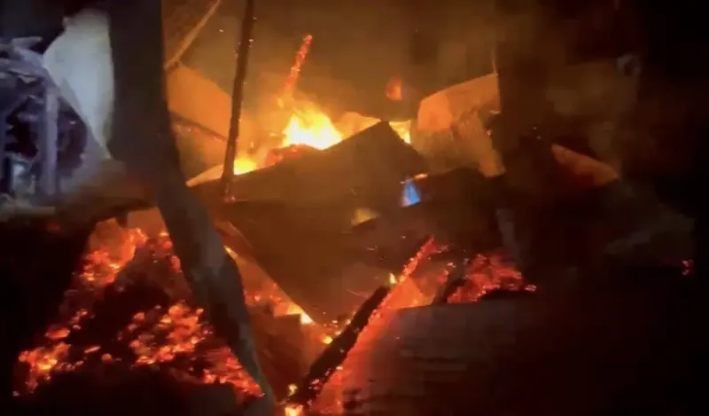 Osmaniye Sumbas'ta Çıkan Samanlık Yangını Söndürüldü