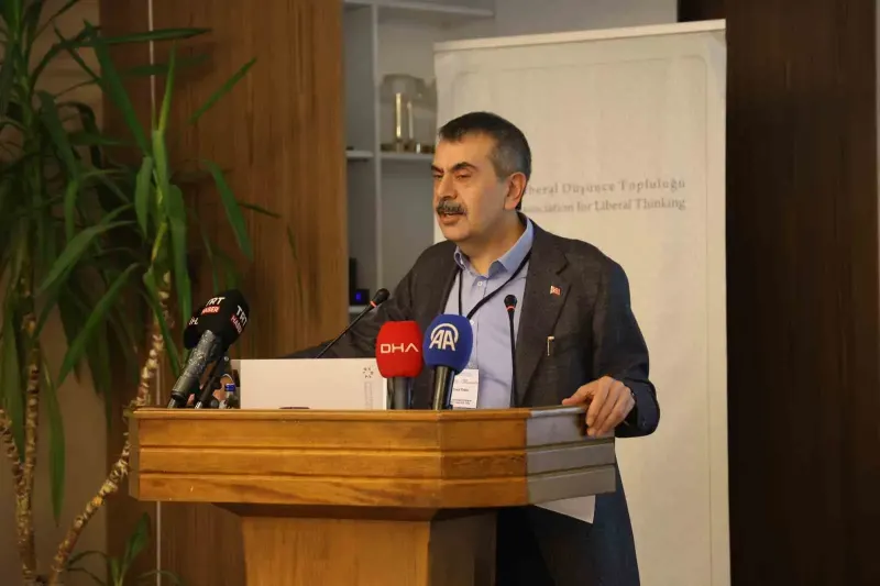 Bakan Tekin Nevşehir De Kongrede Konuştu Farklılıklar Güç Katar