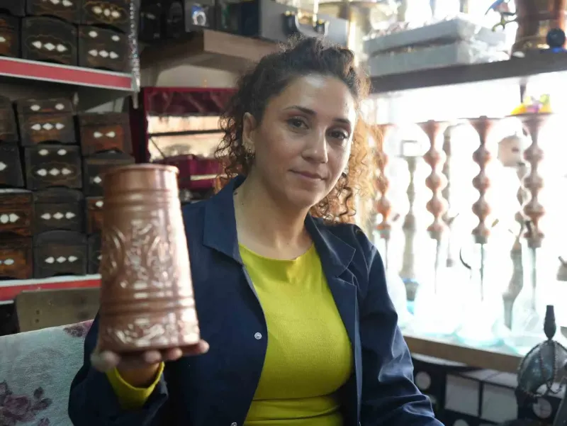 Gaziantepli Kadın Bakır Ustası Erkek Mesleğinde Zirveye Yerleşti