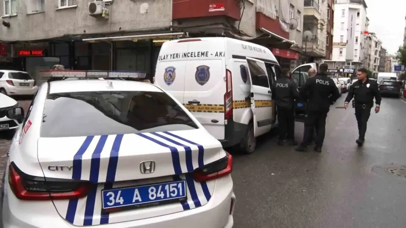 Zeytinburnu’nda Haraç İsteyen Şüpheli İle Esnaf Arasında Silahlı Kovalamaca