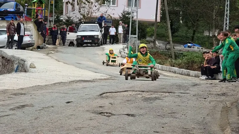 Rize'de Geleneksel Laz Ralli Heyecanı Nefes Kesti