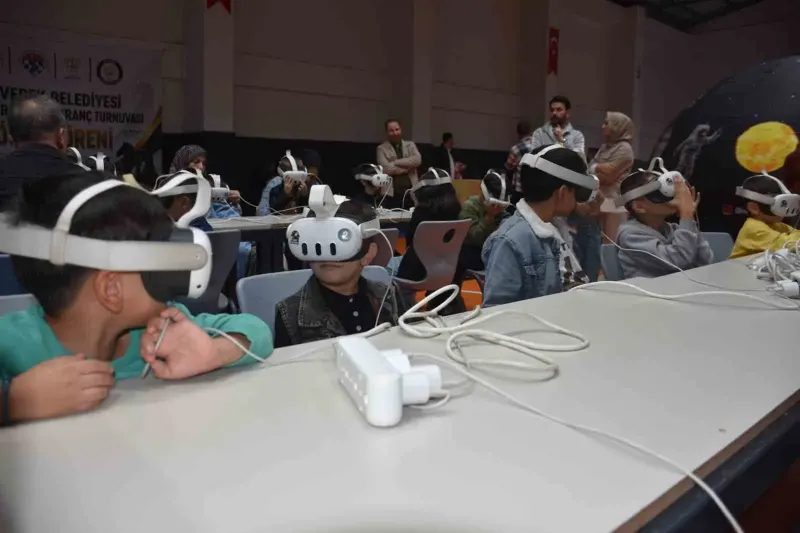 Şanlıurfa Siverek'te Çocuklar Uzay Ve Sanal Gerçeklikle Buluştu