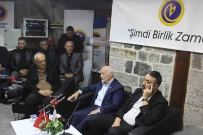 Yaşar Karayel'den Demokrasi Vurgusu: En Kötü Sivil İrade Askeri Cuntadan İyidir