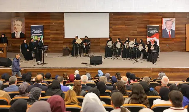Bayburt'ta öğrencilerden tasavvuf musikisi konseri