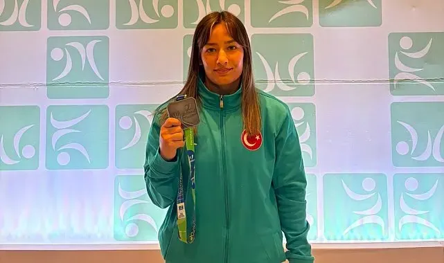 Zehra Demir dünya ikincisi oldu