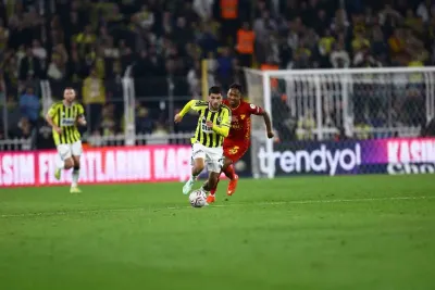 Fenerbahçe Göztepe Maçında İlk Yarıyı Önde Kapattı